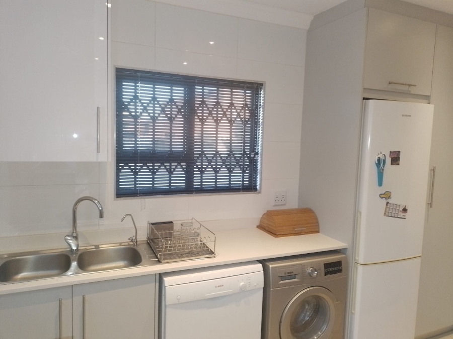 To Let 3 Bedroom Property for Rent in Soneike Western Cape